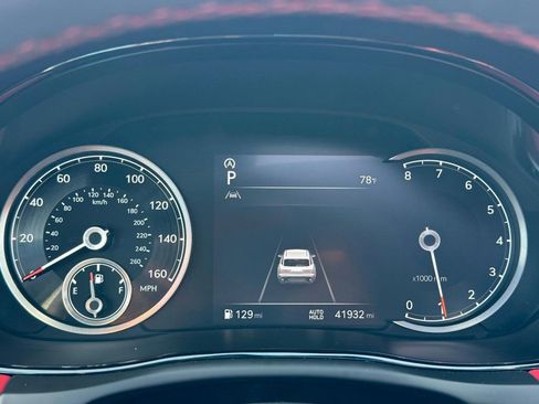 Used 2022 Genesis GV70 2.5T w/ Sport Prestige Package image 13