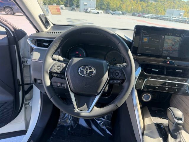 Certified 2022 Toyota Venza Limited w/ Advanced Technology Package AWD/4WD image 17