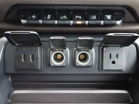 Used 2016 GMC Sierra 3500 Denali w/ Duramax Plus Package image 11