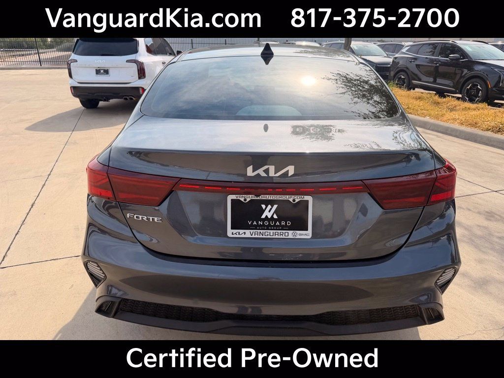 Certified 2024 Kia Forte LXS FWD image 3