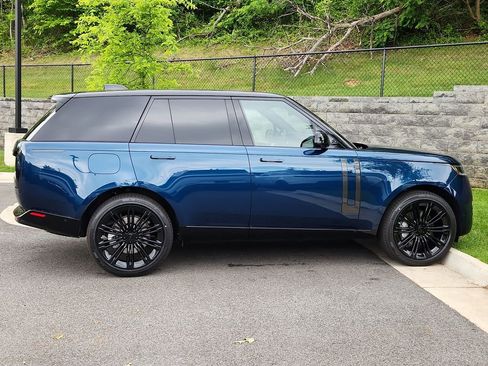 New 2026 Land Rover Range Rover SE AWD/4WD image 11