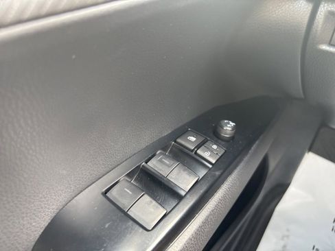 Certified 2025 Toyota Camry SE w/ Convenience Package image 21