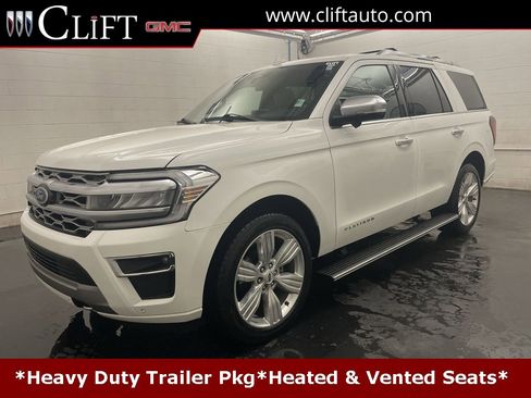 Used 2023 Ford Expedition Platinum image 1