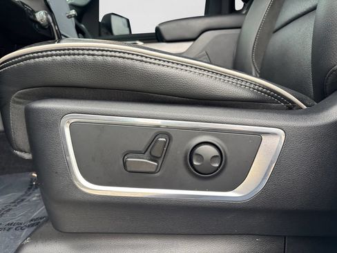 Used 2025 RAM 1500 Laramie w/ Night Edition AWD/4WD image 11