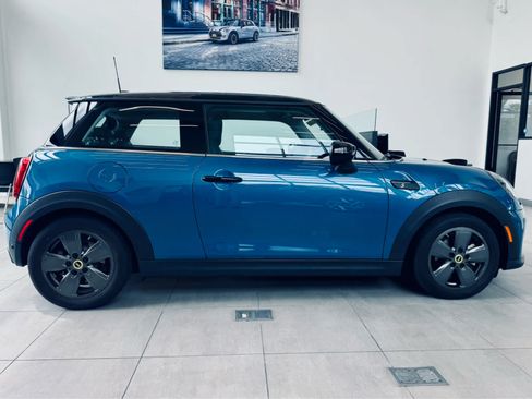 Used 2024 MINI Cooper SE FWD image 5