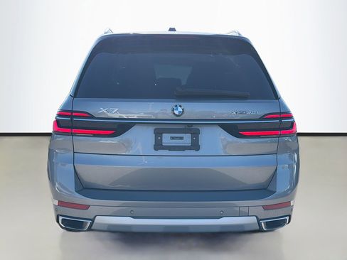 Certified 2025 BMW X7 xDrive40i w/ Premium Package image 5