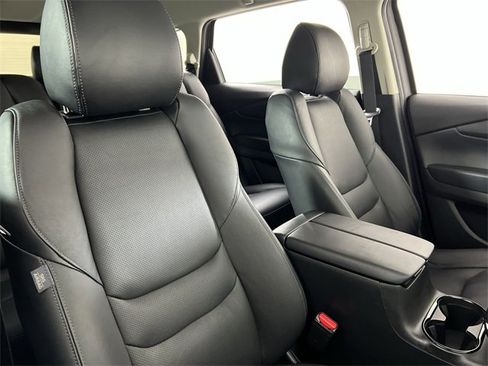 Used 2023 MAZDA CX-9 Touring image 25