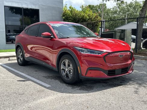 Used 2022 Ford Mustang Mach-E Select image 11