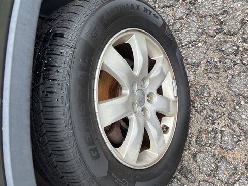 Used 2013 Kia Sorento LX w/ Convenience Pkg image 24