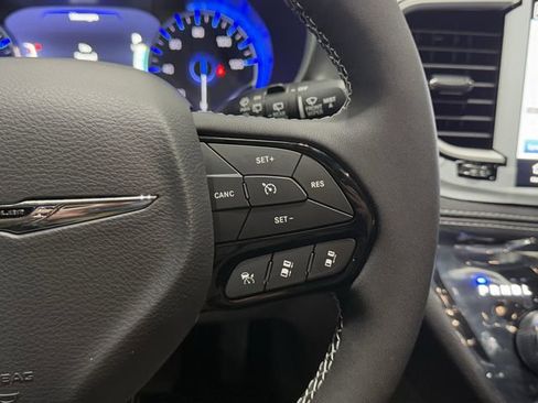 New 2026 Chrysler Pacifica Select w/ S Appearance Package FWD image 21