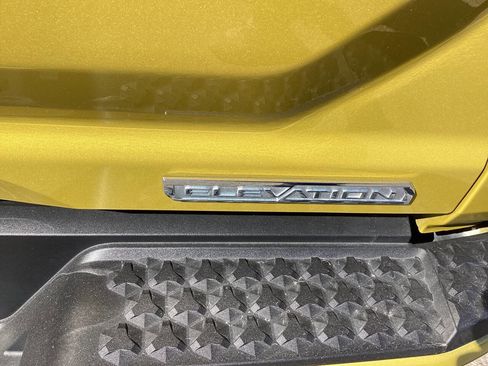 Used 2023 GMC Canyon Elevation w/ Convenience Package image 14