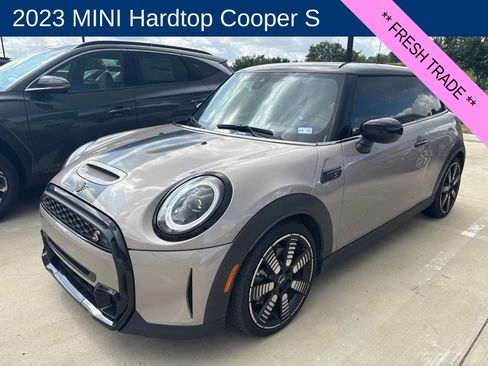 Used 2023 MINI Cooper S FWD image 1