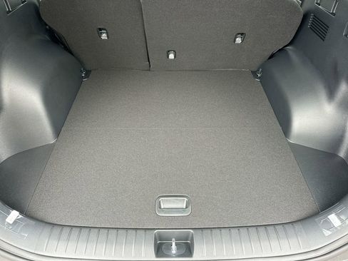 Used 2025 Kia Sportage EX image 43