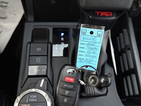 New 2025 Toyota 4Runner TRD Off-Road Premium image 45