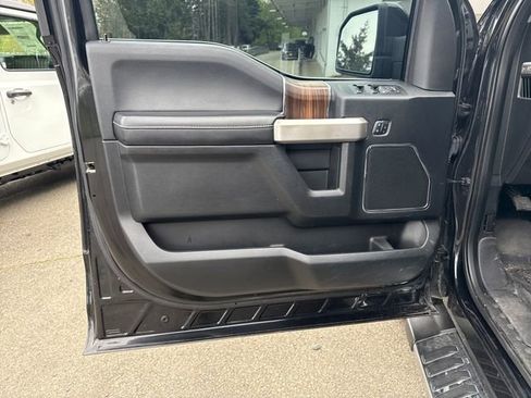 Used 2015 Ford F150 Lariat w/ Equipment Group 501A Mid AWD/4WD image 16