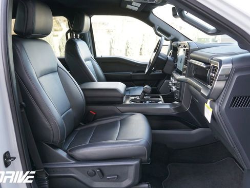 Used 2025 Ford F150 Lariat image 43