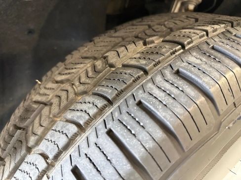 Used 2018 Jeep Grand Cherokee Laredo AWD/4WD image 35