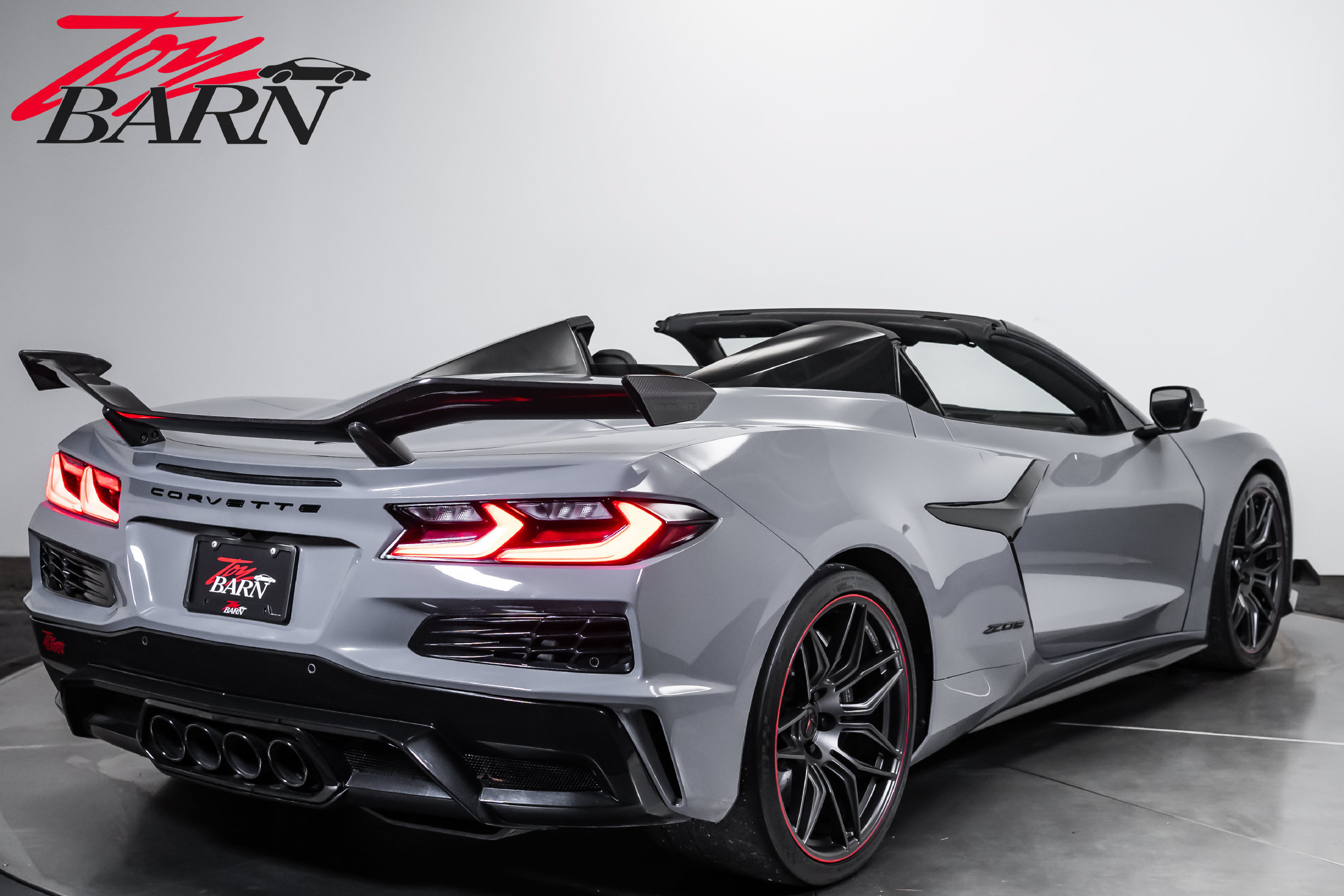 Used 2025 Chevrolet Corvette Z06 w/ Z07 Performance Package RWD image 5