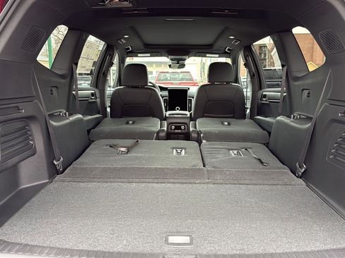 New 2026 GMC Acadia AT4 w/ Luxury Package image 17