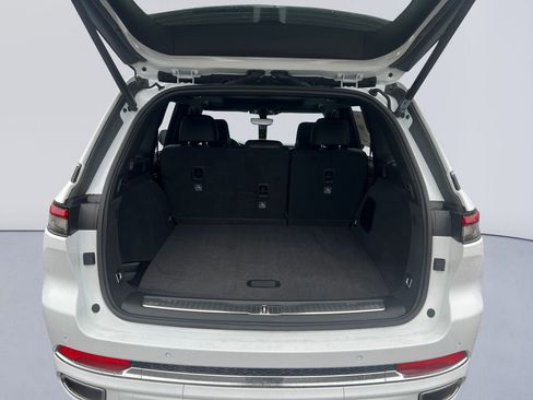 New 2025 Jeep Grand Cherokee Overland w/ Adv Protech Group III image 20