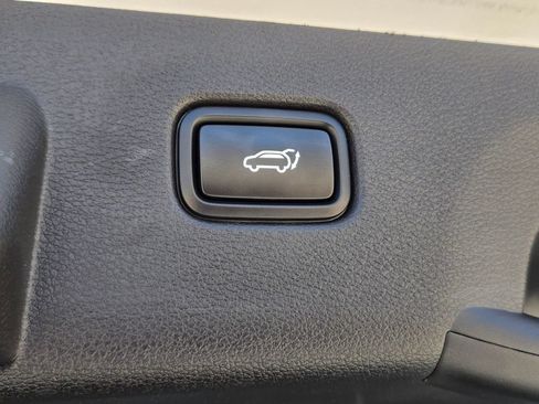Used 2025 Kia Sportage SX FWD image 31