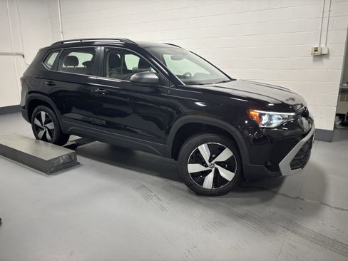 New 2025 Volkswagen Taos S image 7