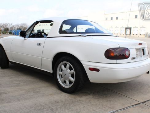 Used 1990 MAZDA MX-5 Miata image 28