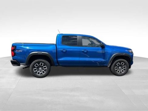 Used 2023 Chevrolet Colorado Z71 w/ Z71 Convenience Package 2 AWD/4WD image 8