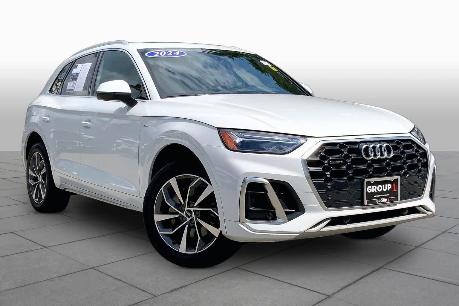 Used 2024 Audi Q5 2.0T Premium w/ Convenience Package AWD/4WD image 3