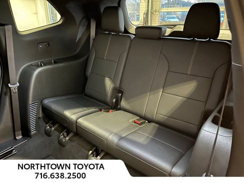 Used 2024 GMC Acadia Elevation image 20