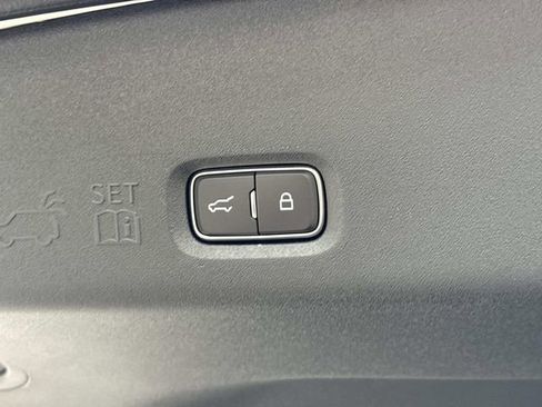 New 2026 Lincoln Navigator Black Label image 13