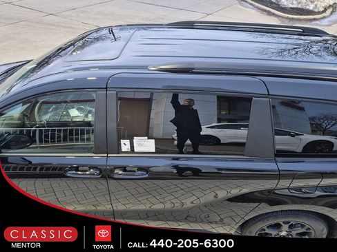 New 2026 Toyota Sienna XLE Woodland Edition image 6