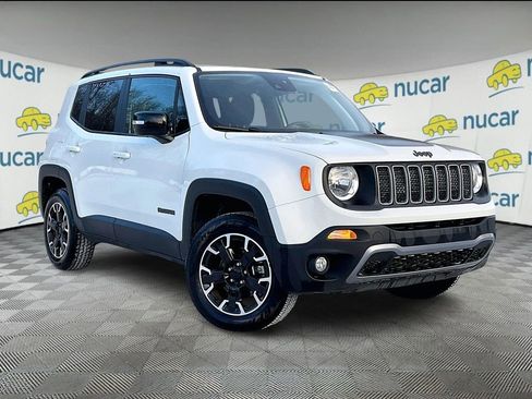 Used 2023 Jeep Renegade Latitude image 1