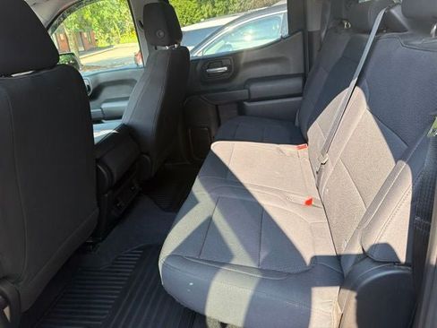 Used 2020 Chevrolet Silverado 1500 Custom w/ Custom Value Package AWD/4WD image 18