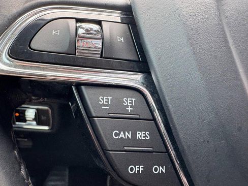 Certified 2023 Lincoln Nautilus Reserve w/ Monochromatic Package image 18