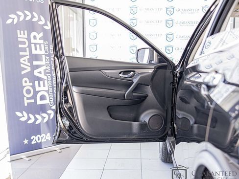 Used 2020 Nissan Rogue SV AWD/4WD image 31