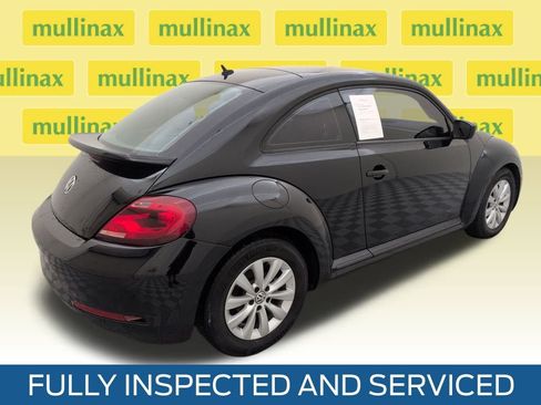 Used 2017 Volkswagen Beetle 1.8T S image 4