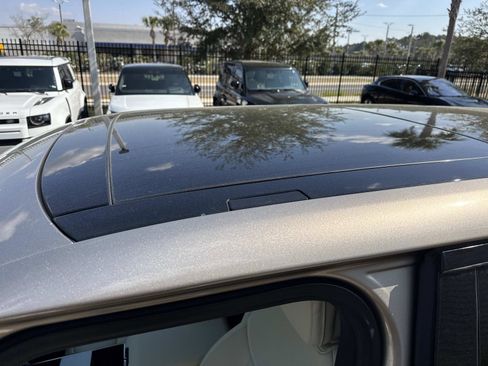 New 2026 Land Rover Range Rover Long Wheelbase SE image 34