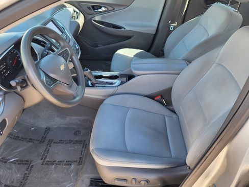 Used 2016 Chevrolet Malibu LT image 16