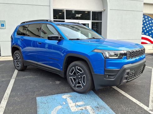 New 2026 Jeep Cherokee Laredo AWD/4WD image 2