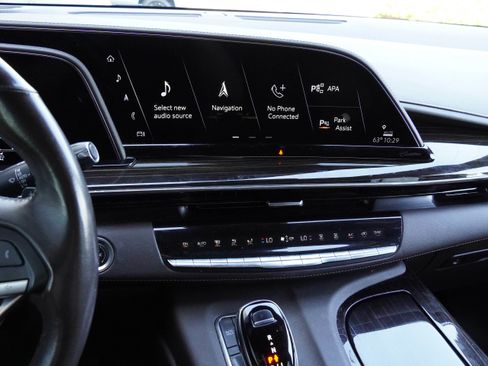 Used 2021 Cadillac Escalade Premium Luxury w/ LPO, Radiant Package image 23