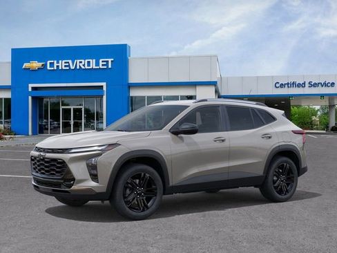 New 2026 Chevrolet Trax ACTIV image 2