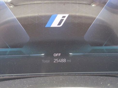 Used 2024 BMW i4 eDrive35 w/ Premium Package image 10