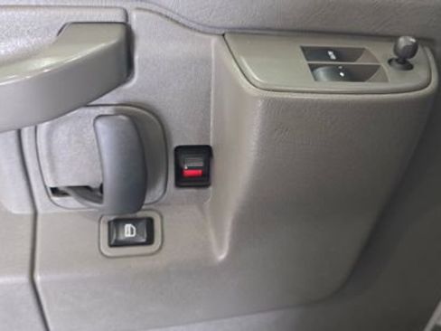 Used 2021 GMC Savana 2500 w/ Driver Convenience Package image 8