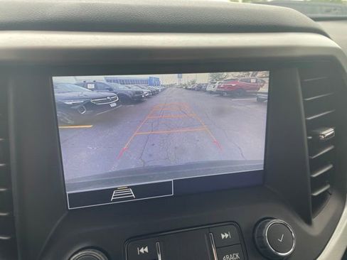 Used 2023 GMC Acadia SLE w/ Driver Convenience Package AWD/4WD image 14