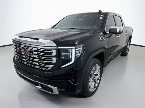 Used 2024 GMC Sierra 1500 Denali AWD/4WD image 3
