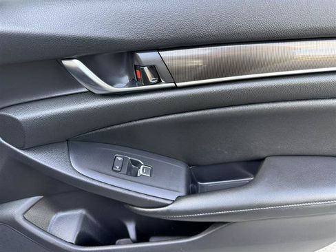 Used 2020 Honda Accord Sport image 15