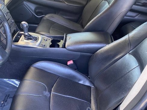 Used 2011 INFINITI G37 Journey w/ Premium Pkg RWD image 17