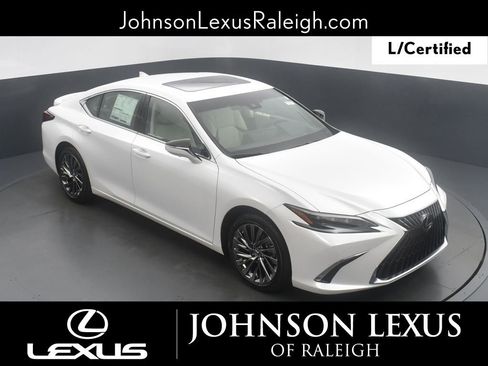 Certified 2025 Lexus ES 300h Ultra Luxury w/ Accessory Package (Z2) image 18