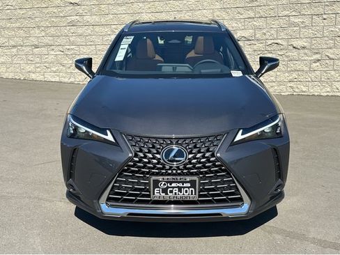 New 2026 Lexus UX 300h AWD image 3